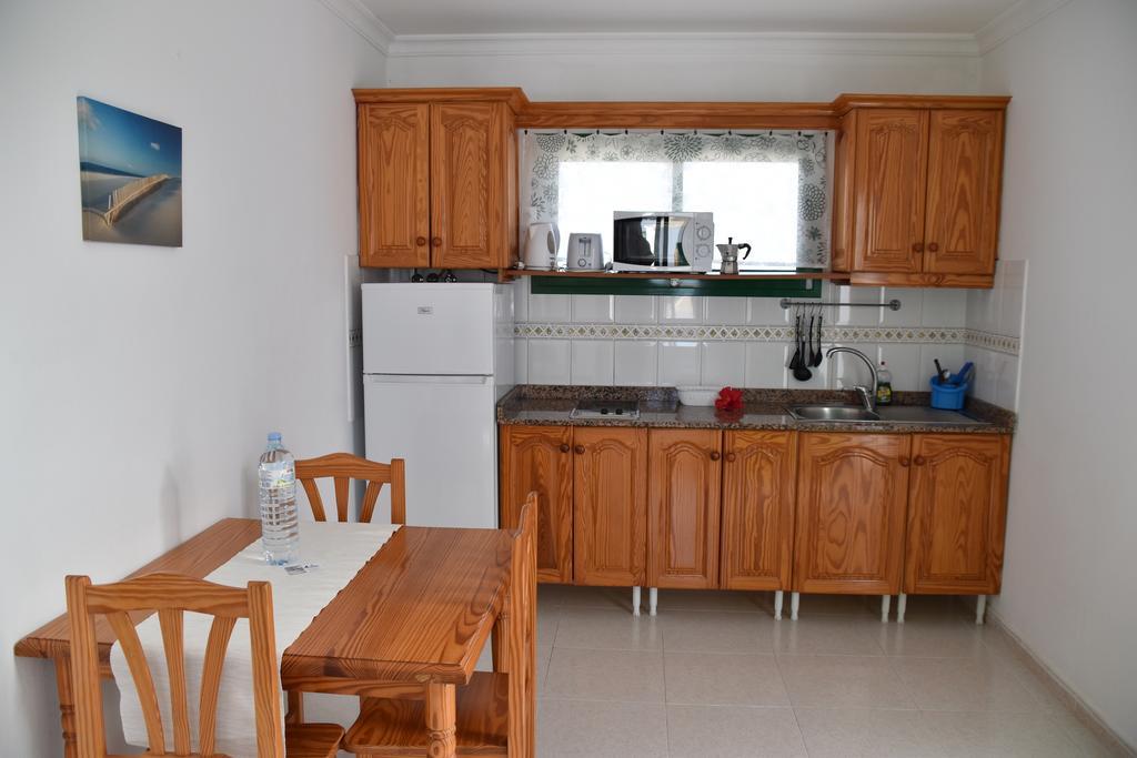 Alhambra Apartamentos Tías Extérieur photo